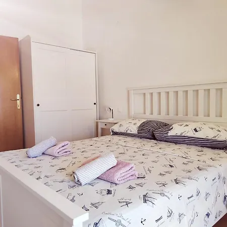 T&T Sea View Apartments Trogir Exterior photo