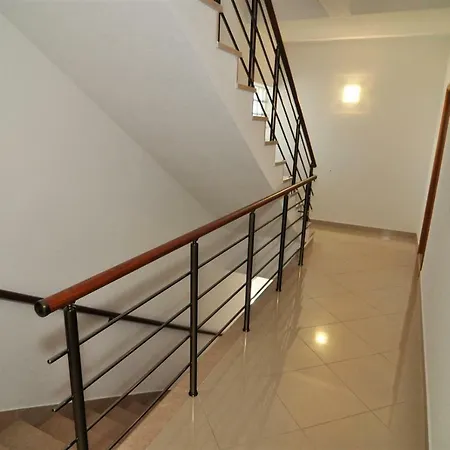 T&T Sea View Apartments Trogir Exterior photo