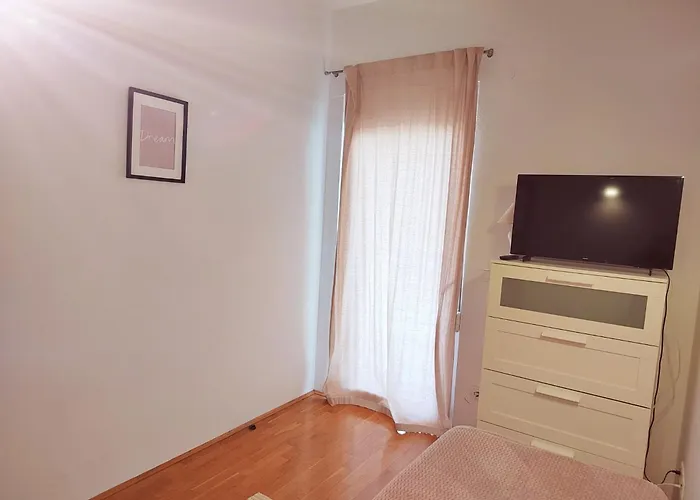 T&T Sea View Apartments