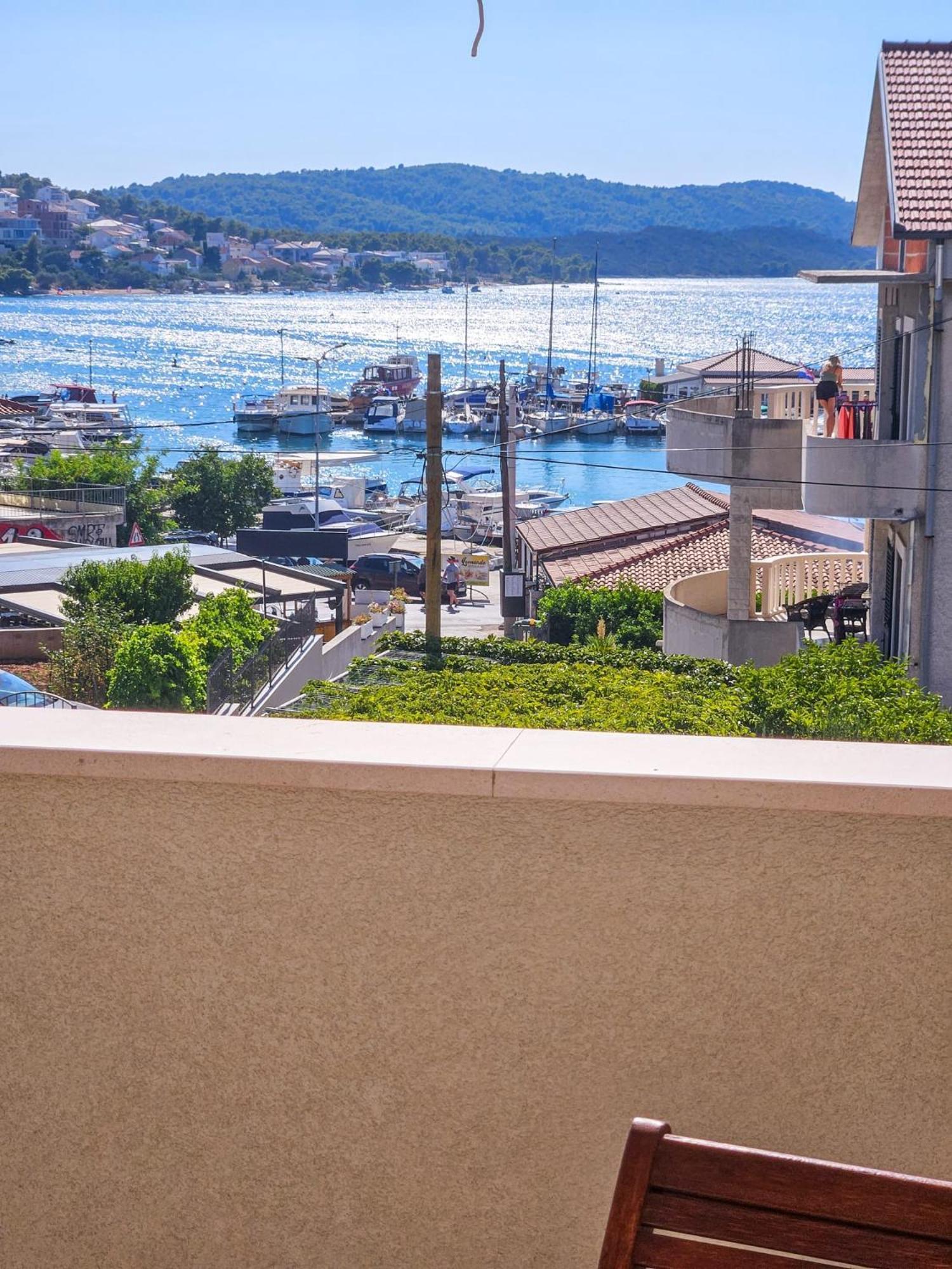 T&t Sea View Apartman Trogir