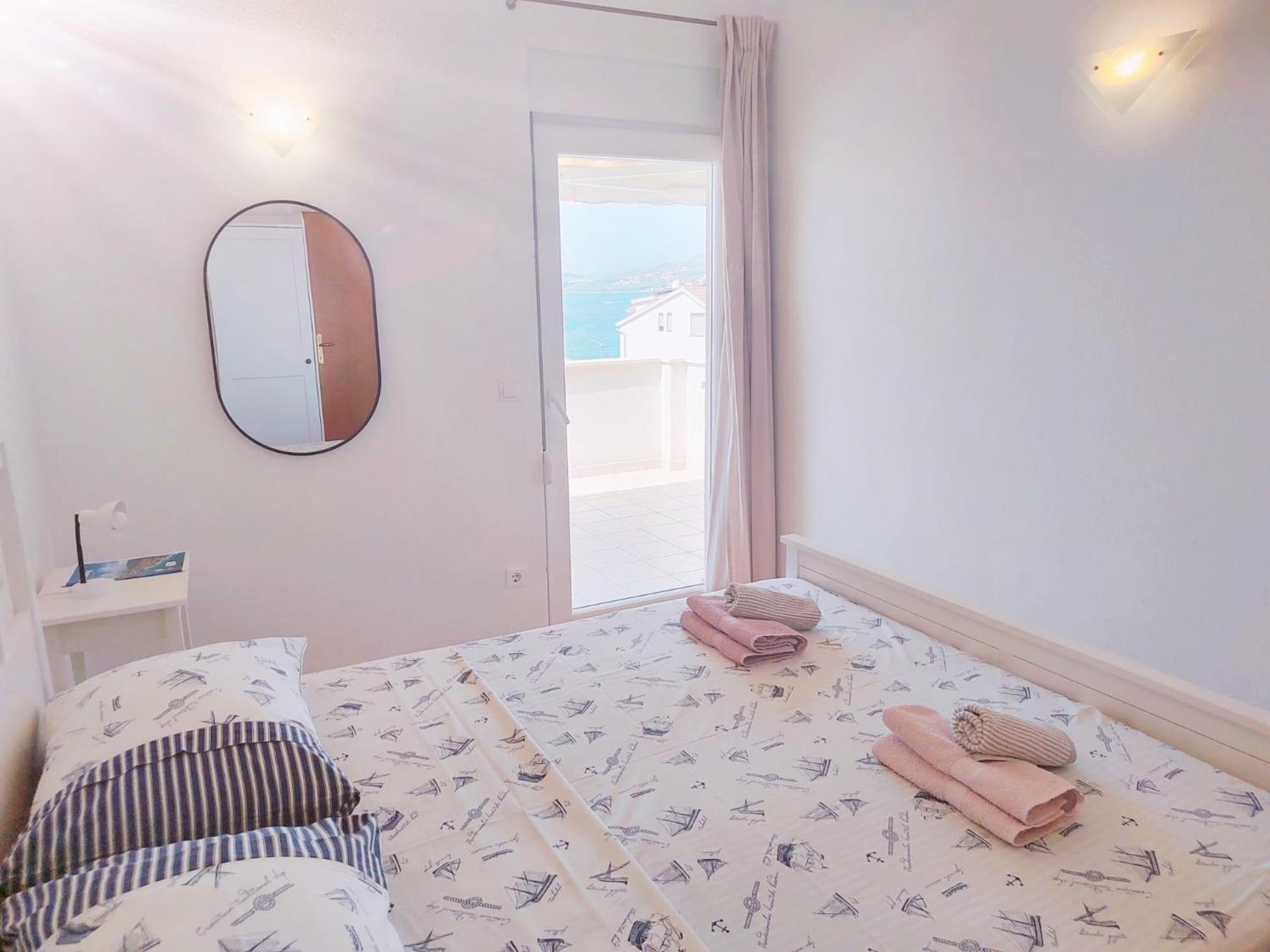 T&t Sea View Apartman